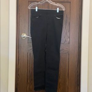 Black jeggings with pocket